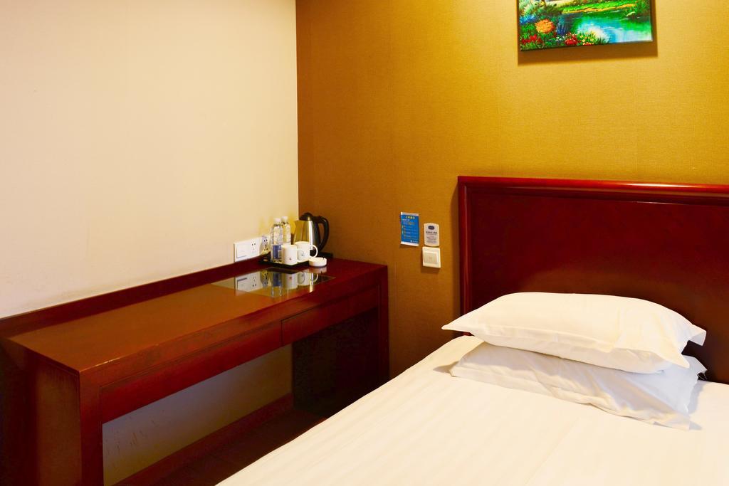 Hotel Hanting Hotel Shanghai The Bund Garden Bridge